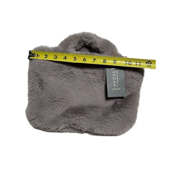 Vegan Faux Fur Handbag With Gold Chain‎ -12" x 8" - Expressions NYC - Picture 2 of 10